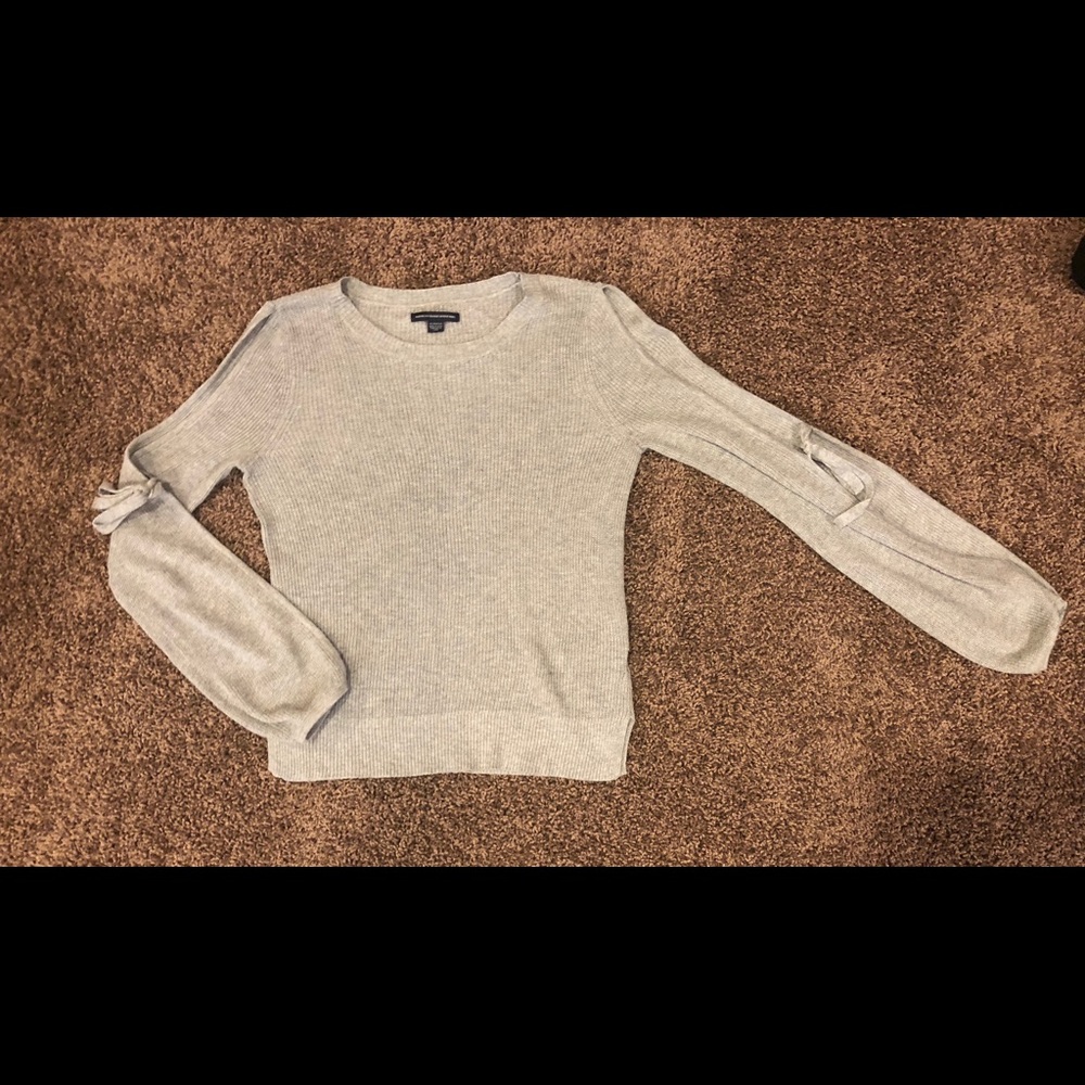 American Eagle sweater